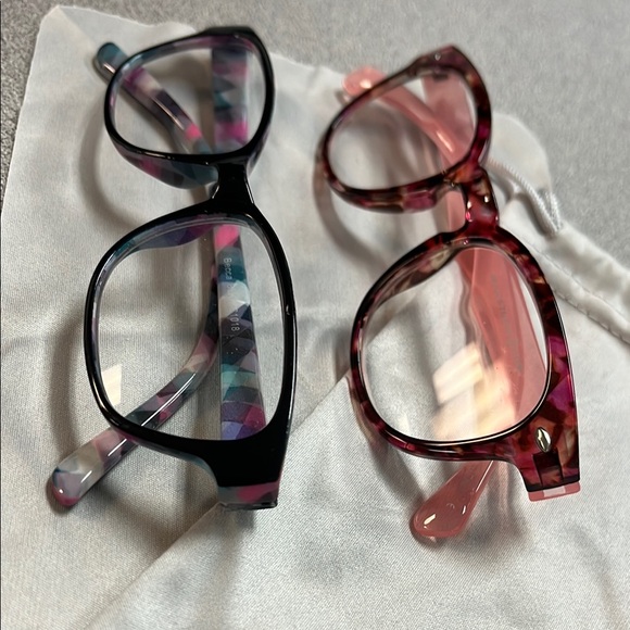 Foster Grant Pink and Black Glasses Set - Picture 2 of 3